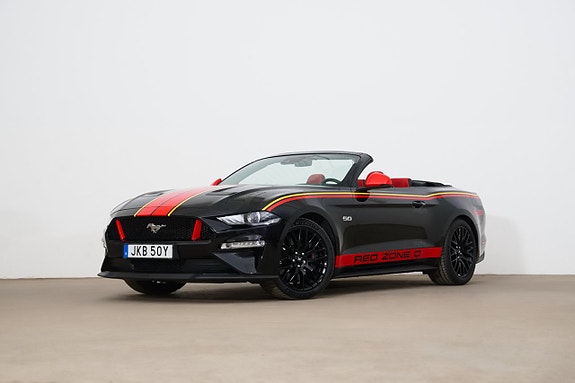 Ford Mustang 2 of 5