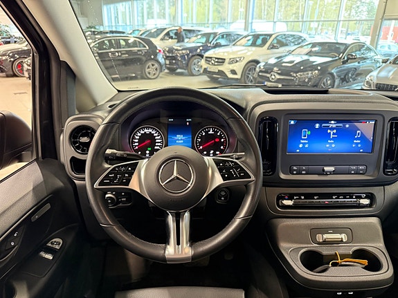 Mercedes-Benz Vito 108 13 of 16