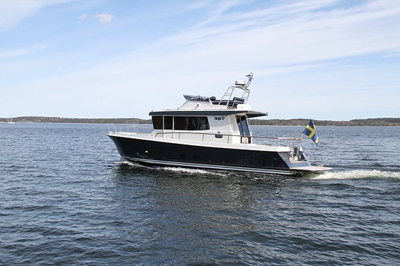Targa 37 CFC - 2xVP D6-400hk. 2023