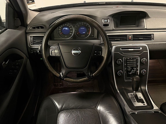 Volvo V70 14 of 20