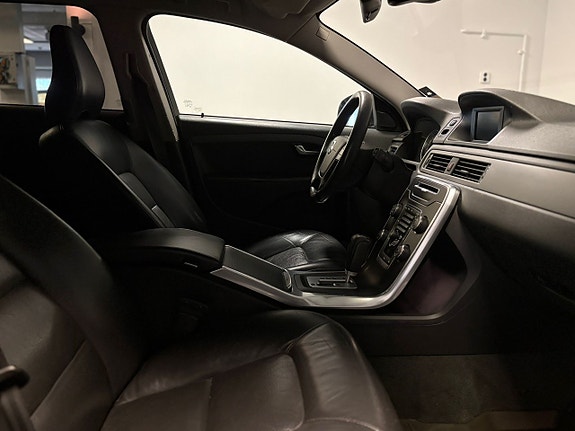 Volvo V70 16 of 20