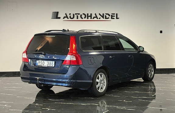 Volvo V70 6 of 20