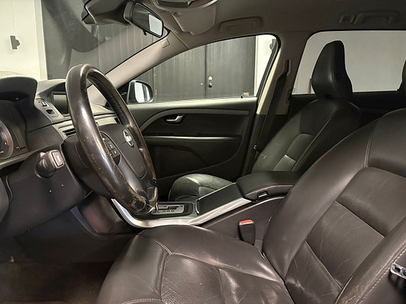 Volvo V70 7 of 20