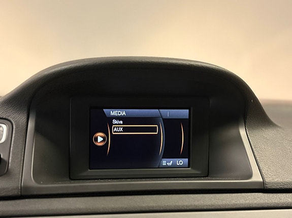 Volvo V70 13 of 20
