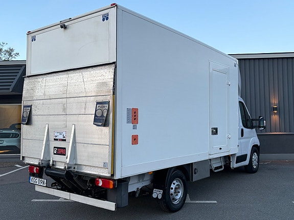 Peugeot Boxer 8 of 12