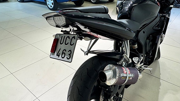 Yamaha YZF-R6 0.6 6 of 11
