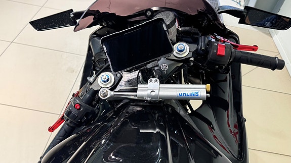 Yamaha YZF-R6 0.6 8 of 11