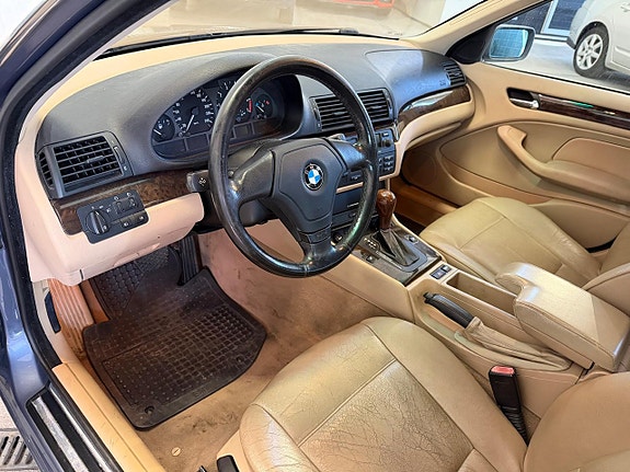 BMW 320 10 of 11