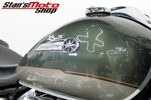 Yamaha XVS1100A Dragstar Vance&Hines 14 of 16