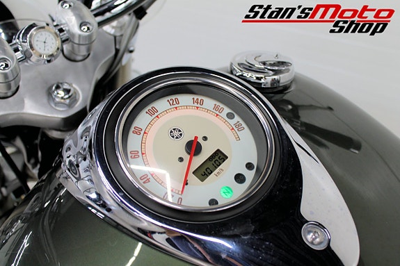 Yamaha XVS1100A Dragstar Vance&Hines 16 of 16