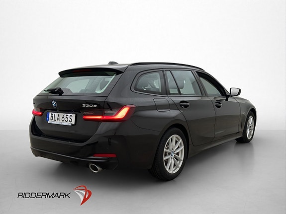 BMW 330e 4 of 30