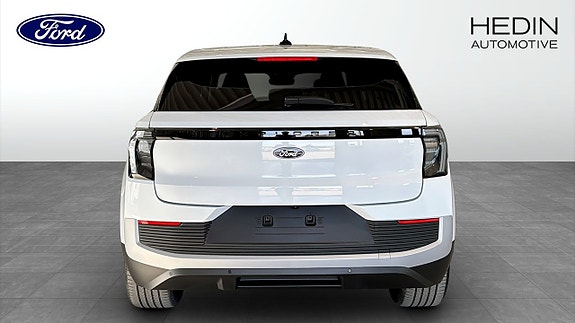 Ford Explorer 7 of 10