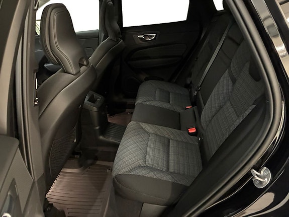 Volvo XC60 6 of 15