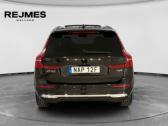 Volvo XC60 7 of 15