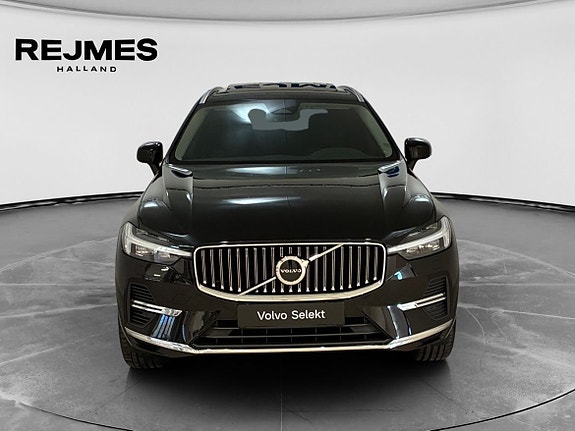 Volvo XC60 8 of 15