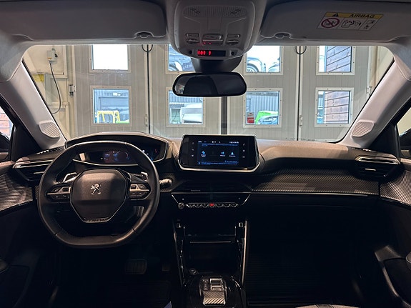 Peugeot 208 5 of 5