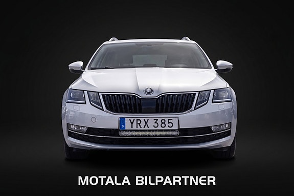 Skoda Octavia 2 of 5