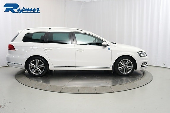Volkswagen Passat 3 of 5