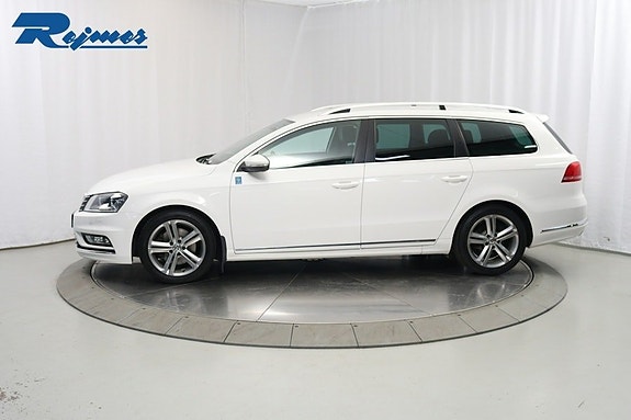 Volkswagen Passat 2 of 5