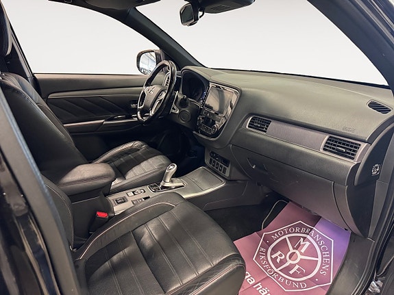 Mitsubishi Outlander 10 of 13