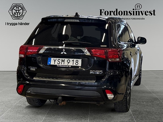Mitsubishi Outlander 3 of 5