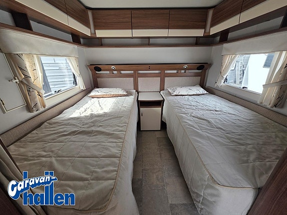 Polar 590 Svit 8 of 20