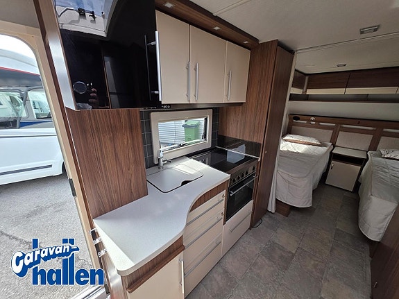 Polar 590 Svit 5 of 20