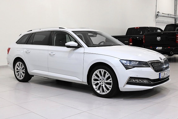 Skoda Superb 3 of 5