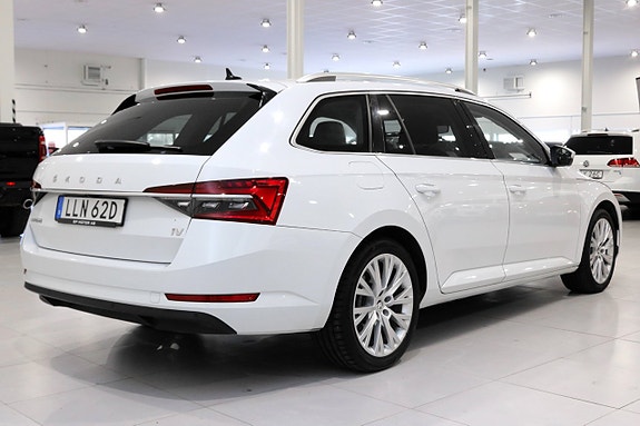 Skoda Superb 4 of 5