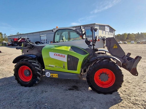 CLAAS Scorpion 7050 Varipower Plus 6 of 24