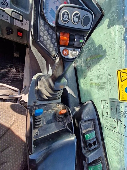 CLAAS Scorpion 7050 Varipower Plus 13 of 24