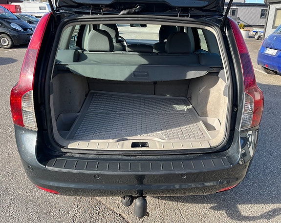 Volvo V50 5 of 5
