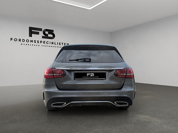 Mercedes-Benz C220 d 4 of 5
