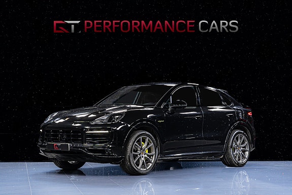 Porsche Cayenne 3 of 5