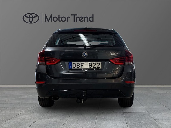 BMW X1 4 of 5