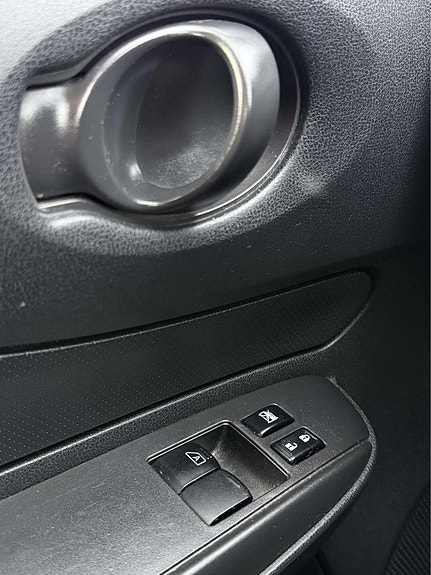 Nissan Note 18 of 21