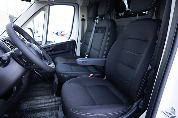 Peugeot Boxer 10 of 17
