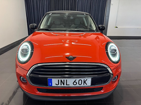 MINI Cooper 3 of 5