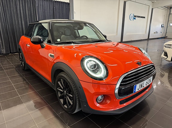MINI Cooper 5 of 5