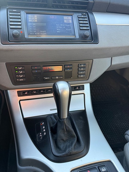 BMW X5 13 of 13