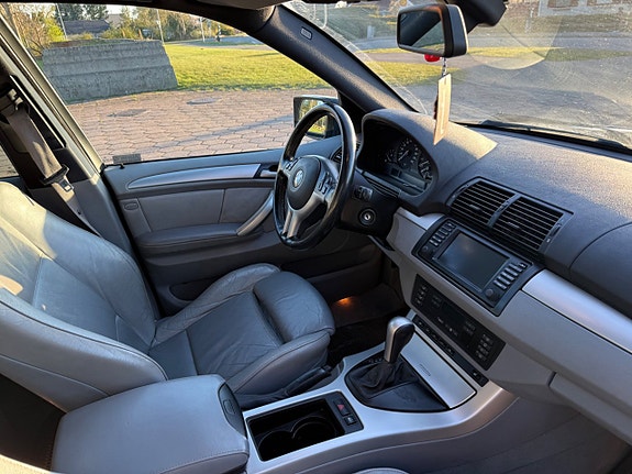 BMW X5 9 of 13