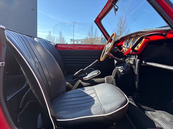 Triumph Spitfire 11 of 19