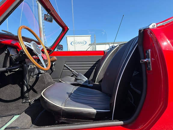 Triumph Spitfire 9 of 19