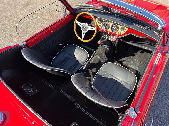 Triumph Spitfire 10 of 19