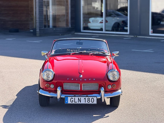 Triumph Spitfire 3 of 19
