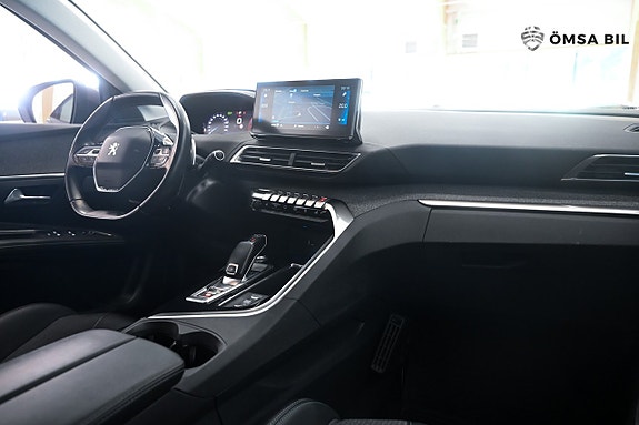 Peugeot 3008 13 of 17
