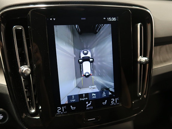 Volvo XC40 30 of 30