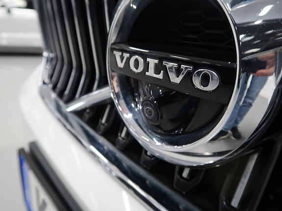 Volvo XC40 15 of 30