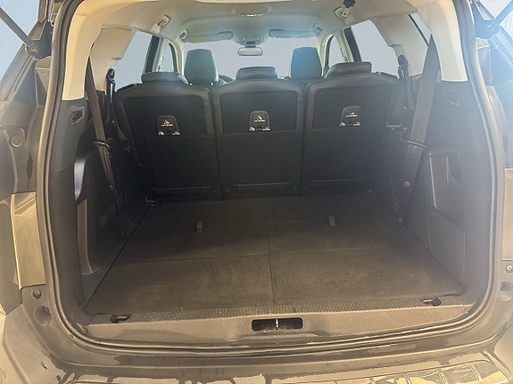 Peugeot 5008 13 of 18