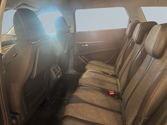 Peugeot 5008 14 of 18